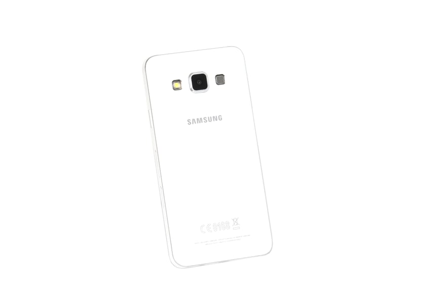 Samsung Galaxy A3 | 16 GB | Pearl White 